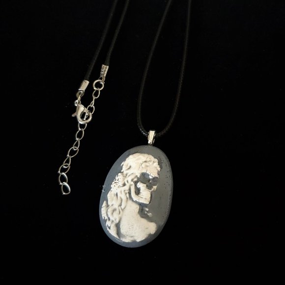 Handmade Ceramic Grey Skull Cameo Pendant Necklace - Picture 5 of 15